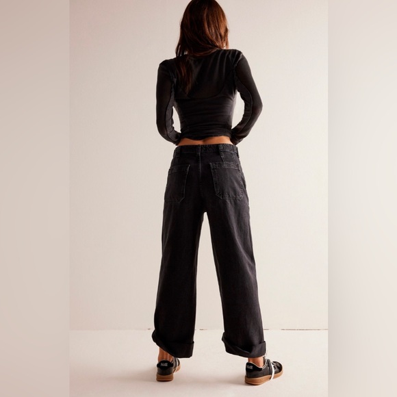 Free People We the Free Palmer Cuffed Jeans Black Wide Leg Mid Rise NWT - Picture 3 of 9